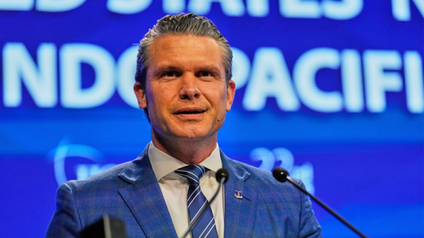hegseth-800x450-1-AeCvAN.png